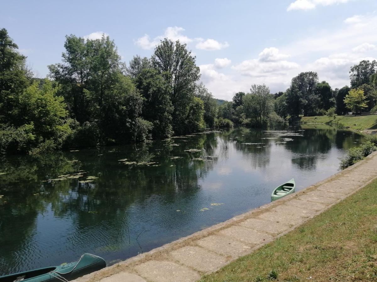 Mreznicki Mozaik Apartamento Duga Resa Exterior foto